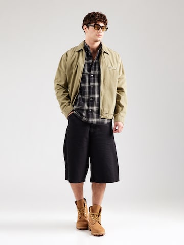 Comfort fit Camicia di WEEKDAY in nero