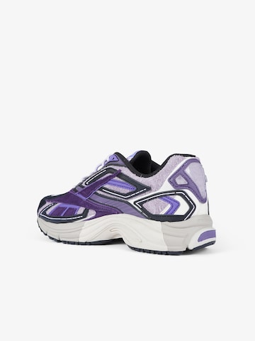 Baskets basses Reebok en violet