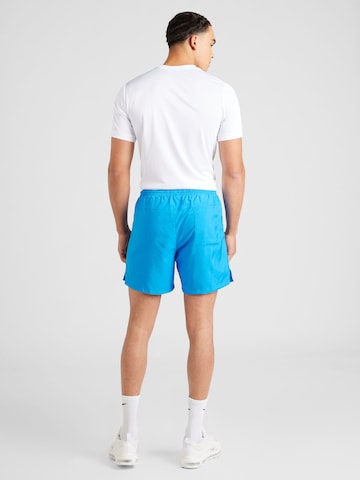 Nike Sportswear Regular Shorts in Blau