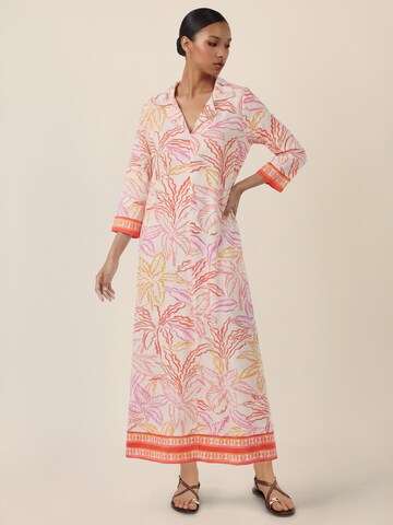 APART Kleid in Beige