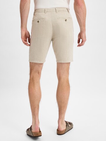 Lindbergh Shorts in Beige