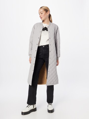 Derbe Between-seasons coat in Grey