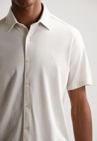 Coupe slim Chemise 'Anthony' Dstrezzed en blanc