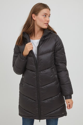 Oxmo Winter Coat 'Tabata' in Black: front