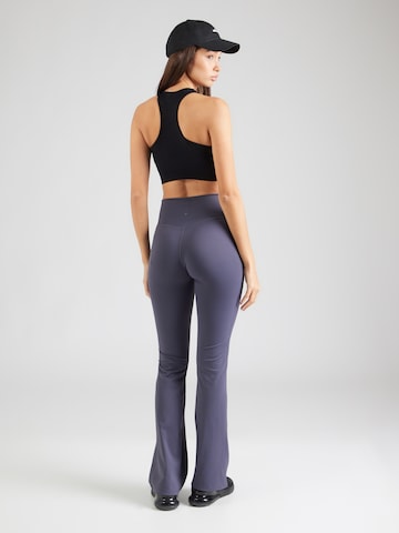 Evazați Pantaloni sport de la BJÖRN BORG pe gri