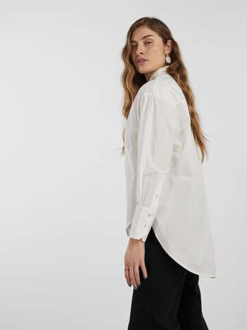 Camicia da donna 'Hilda' di Y.A.S in bianco