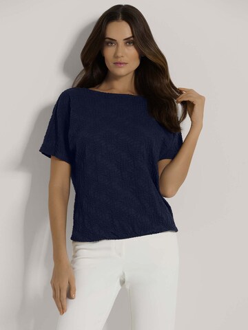 MADELEINE Shirt in Blauw: voorkant