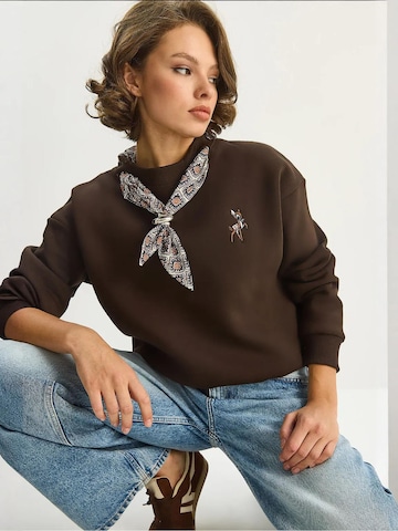 Bianco Lucci Sweatshirt in Brown