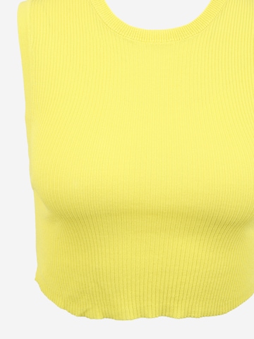 Top 'MUSCLE UP' di Free People in giallo