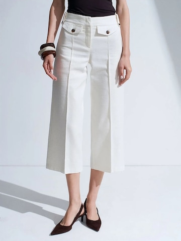 Wide leg Pantaloni di Dilvin in bianco