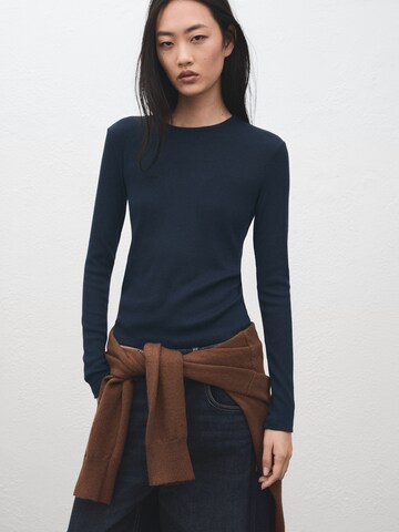 Maglietta 'LILOCA' di MANGO in blu: frontale