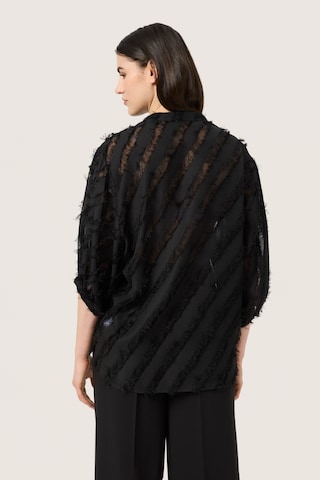 SOAKED IN LUXURY Bluse 'Colete Amily' in Schwarz