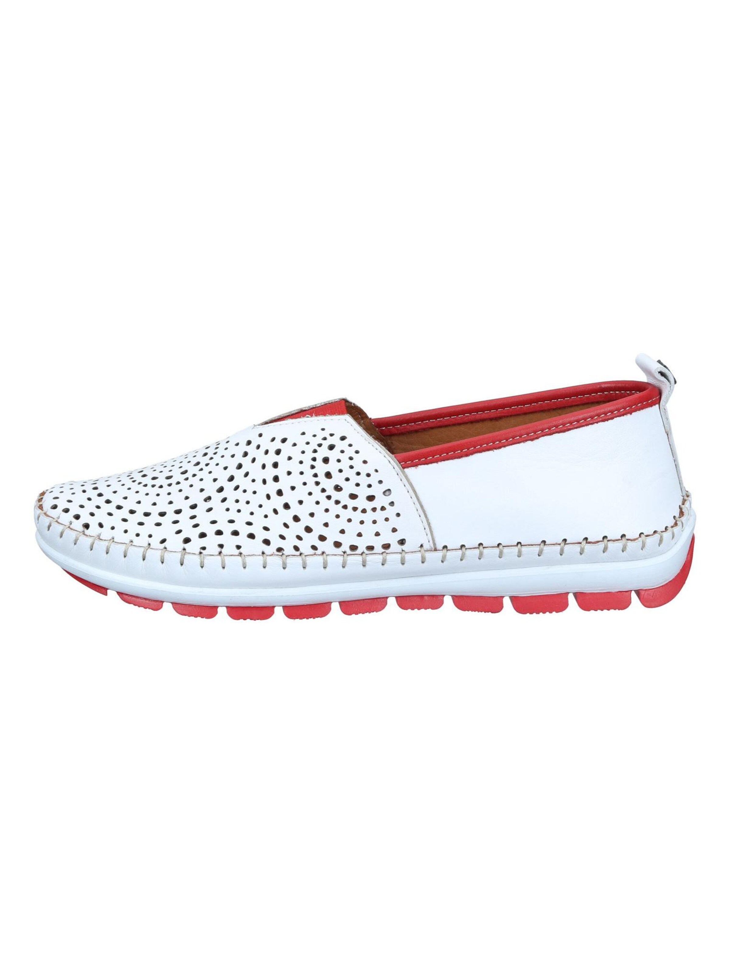 MANITU Classic Flats in White