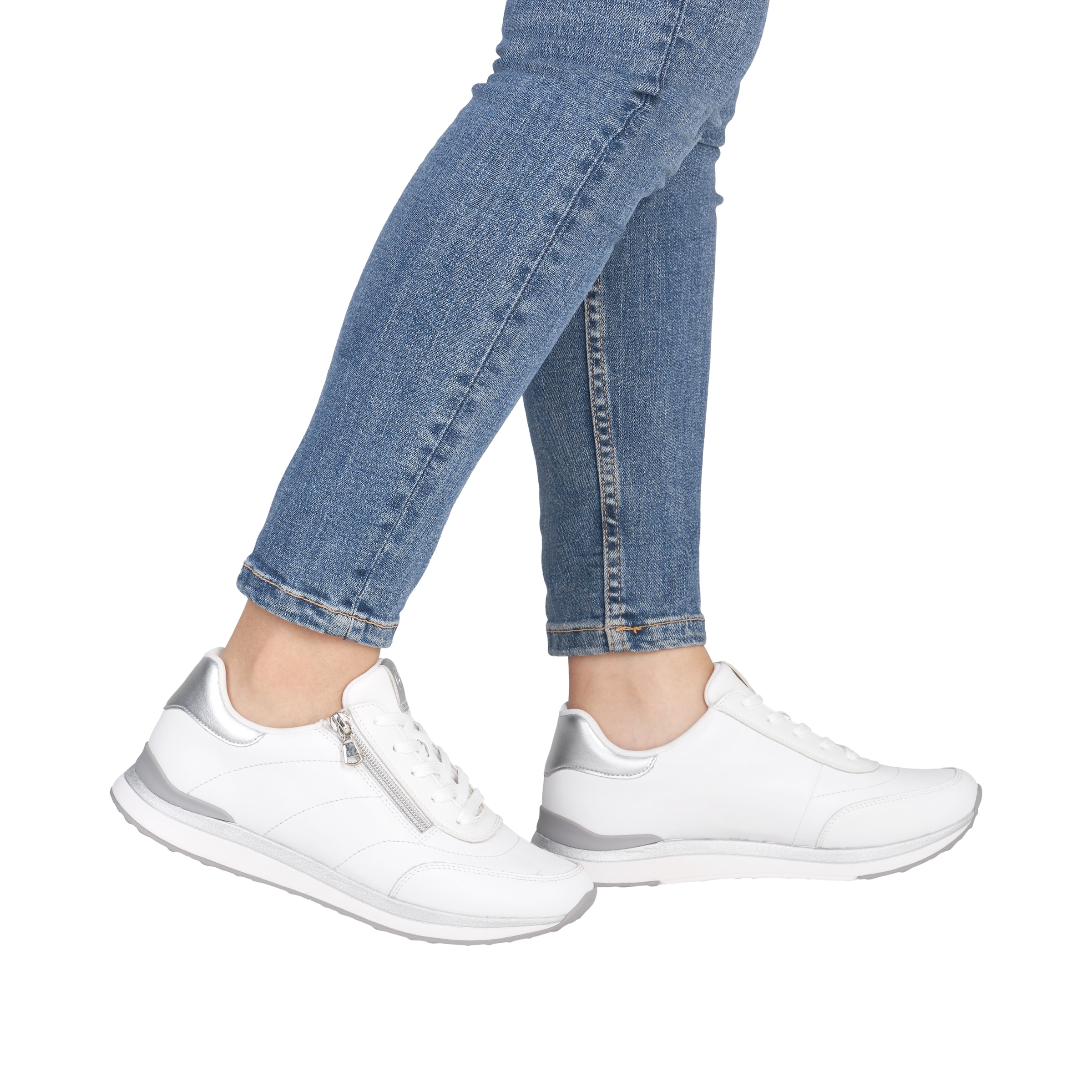 REMONTE Athletic Lace-Up Shoes in White: front