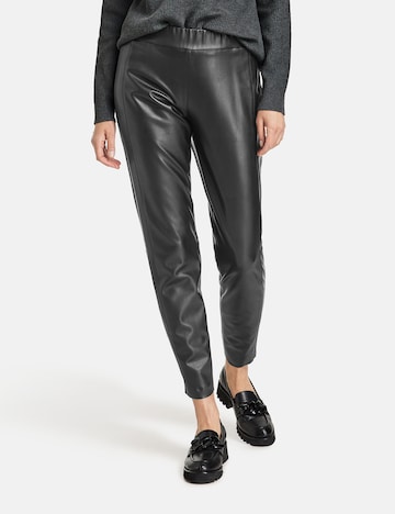 GERRY WEBER Slim fit Trousers in Black: front