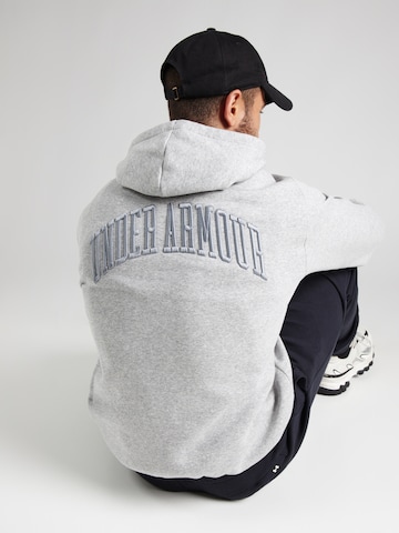 UNDER ARMOUR Sportsweatshirt in Grau