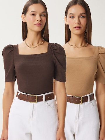 T-shirt Happiness İstanbul en marron : devant