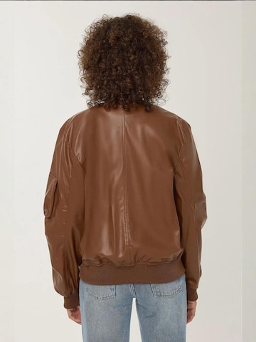 Hiccup - Casaco meia-estação em castanho