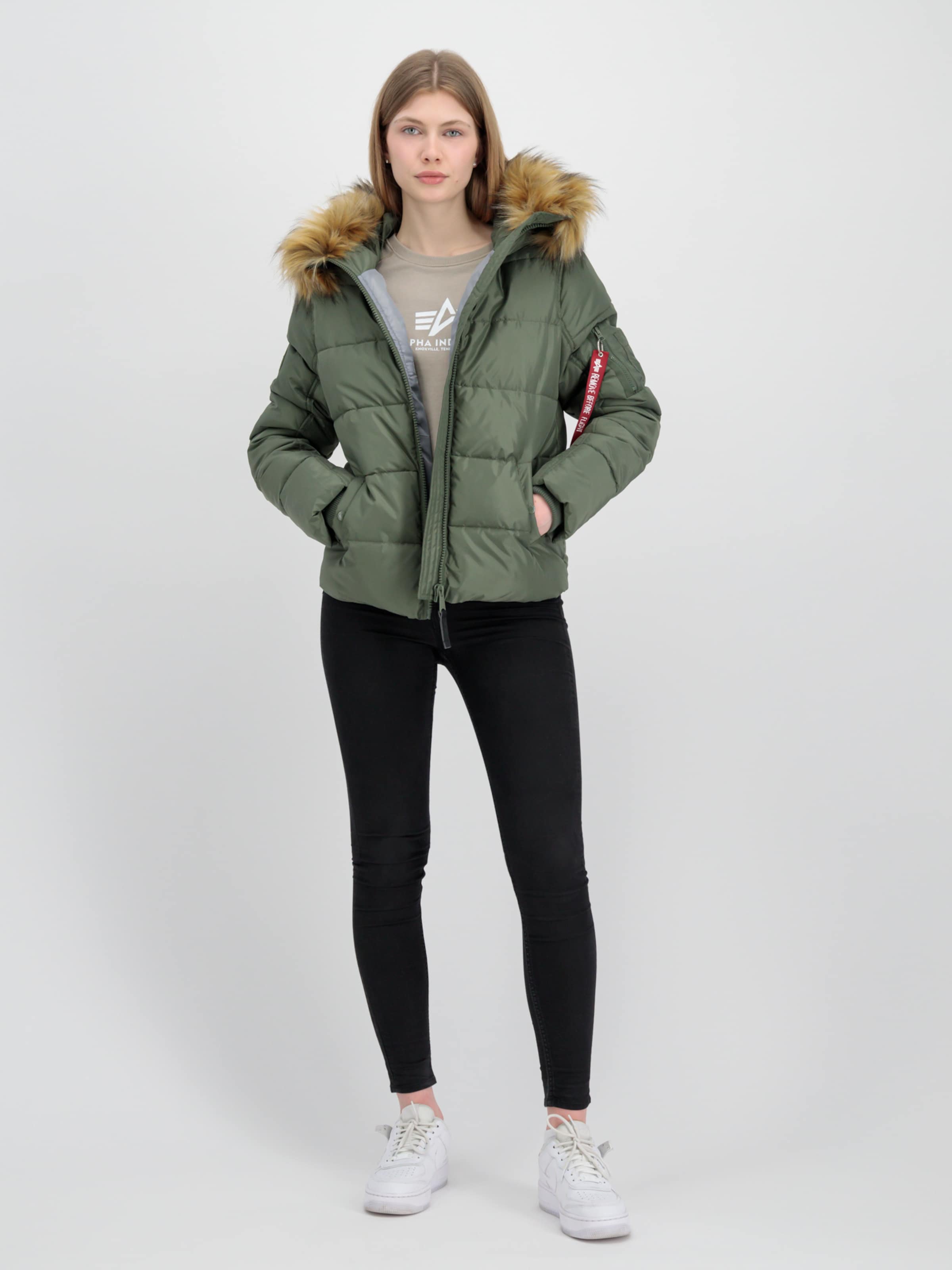 ALPHA INDUSTRIES Chaqueta de invierno en Verde ABOUT YOU
