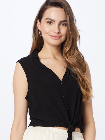 ABOUT YOU Shirt 'Janet' in Zwart: voorkant