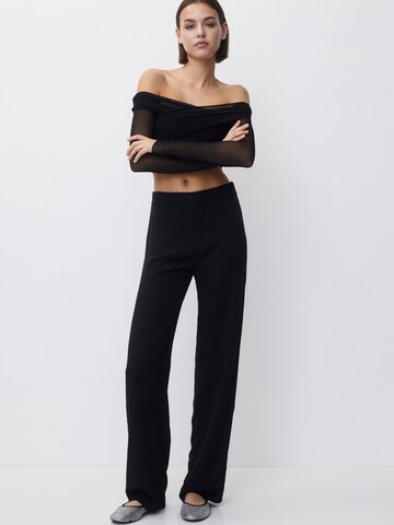 Pull&Bear Regular Trousers in Black