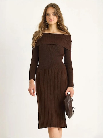 Bianco Lucci Gebreide jurk in Bruin: voorkant