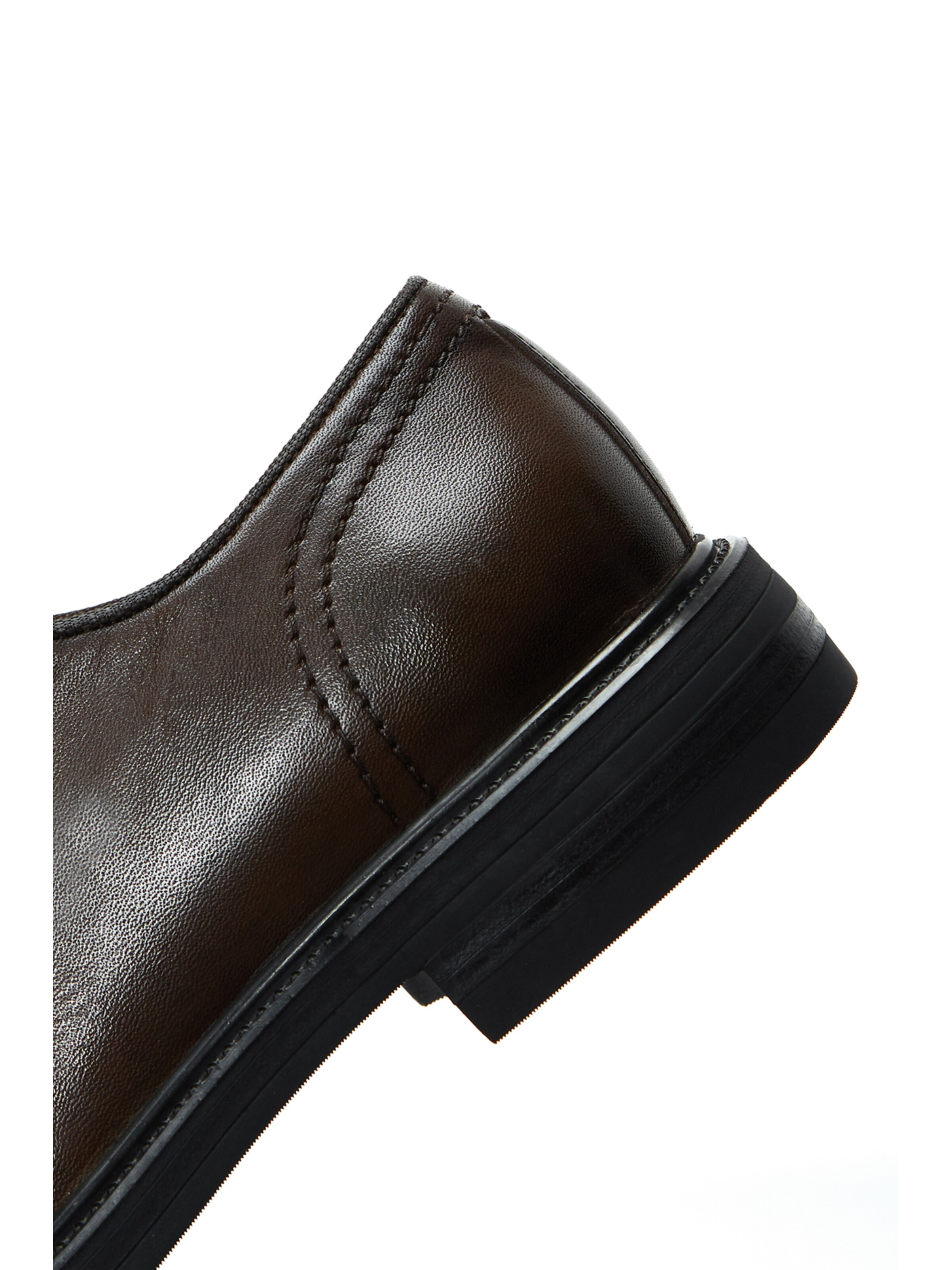 Scarpa stringata di Derimod in marrone