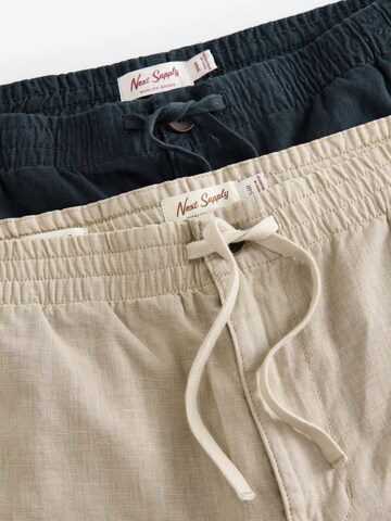 regular Pantaloni di Next in beige