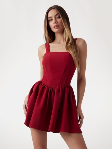 GUESS Kleid in Rot: Vorderseite