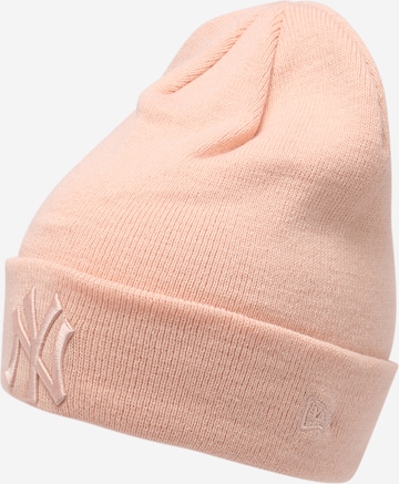 NEW ERA Beanie in Pink: front