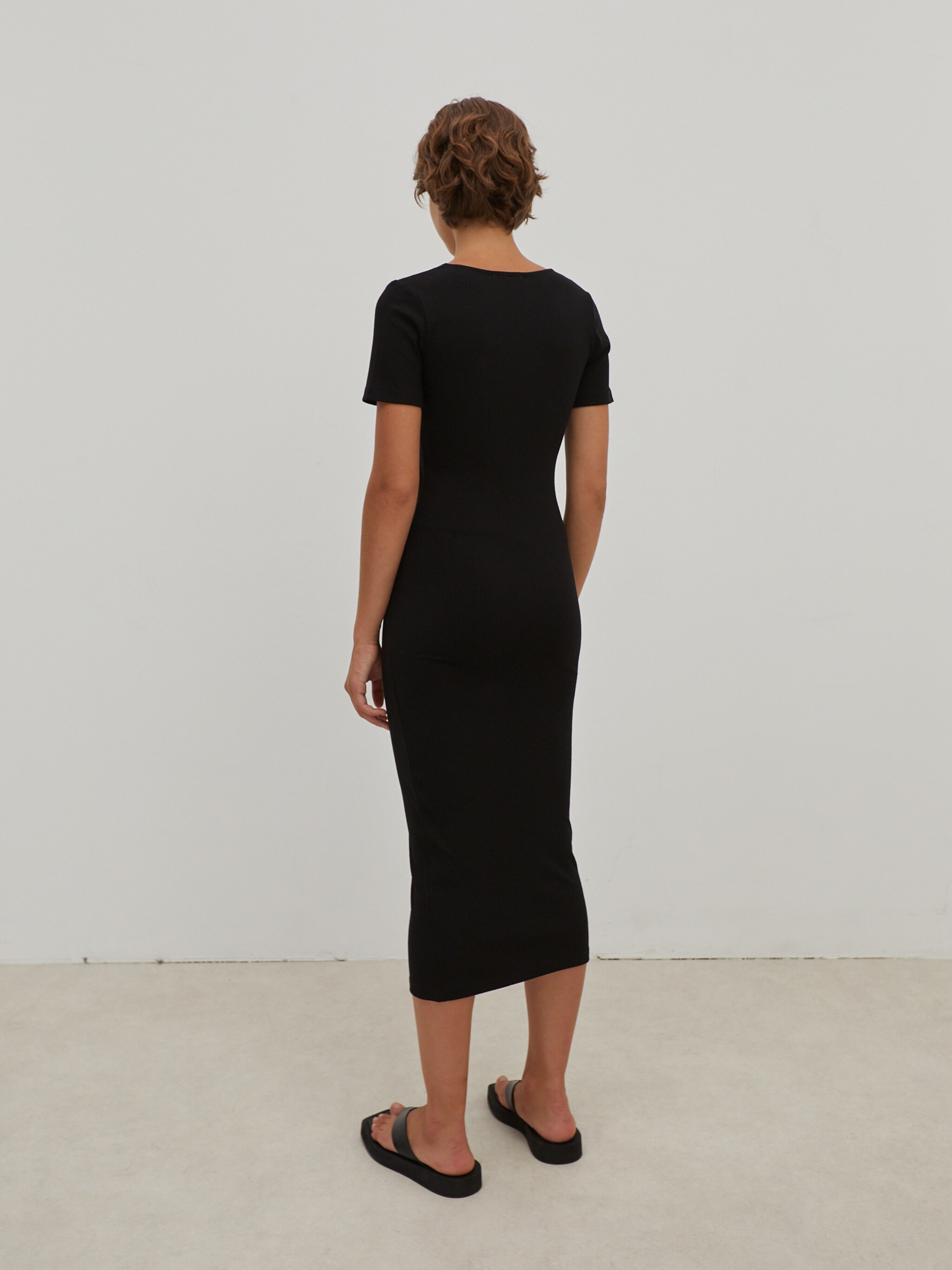 EDITED Producten Jurk 'Ingrid' Zwart