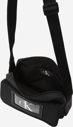 Calvin Klein Jeans - Bolso de hombro en negro