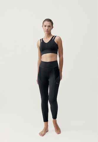Born Top 'Reka' in Black