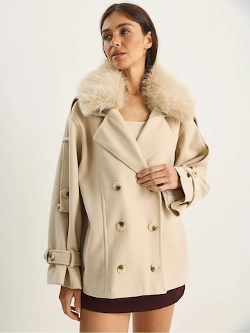 Bianco Lucci Tussenmantel in Beige: voorkant