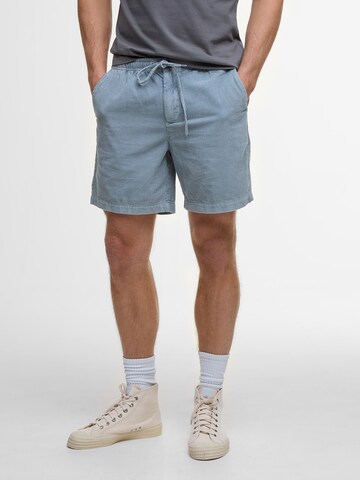 Barbour Regular Pants in Blue: front