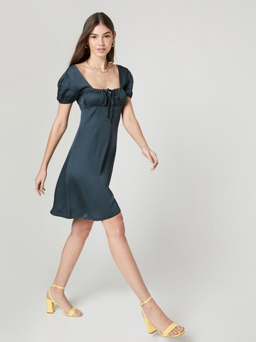 florence by mills exclusive for ABOUT YOU - Vestido 'Macaroon' en azul