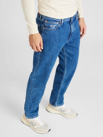 Tommy Jeans Regular Jeans 'ETHAN STRAIGHT' in Blauw: voorkant