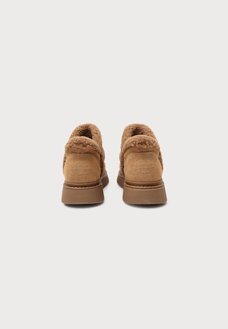 SKECHERSLežerne čizme 'KEEPSAKES LITE' - smeđa boja
