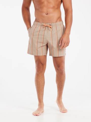 PROTEST Badeshorts 'PRTGonz' in Braun