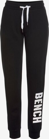 Tapered Pantaloni di BENCH in nero: frontale