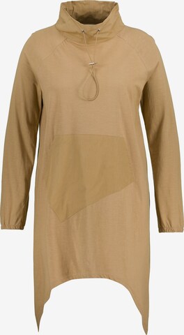 T-shirt Ulla Popken en beige : devant