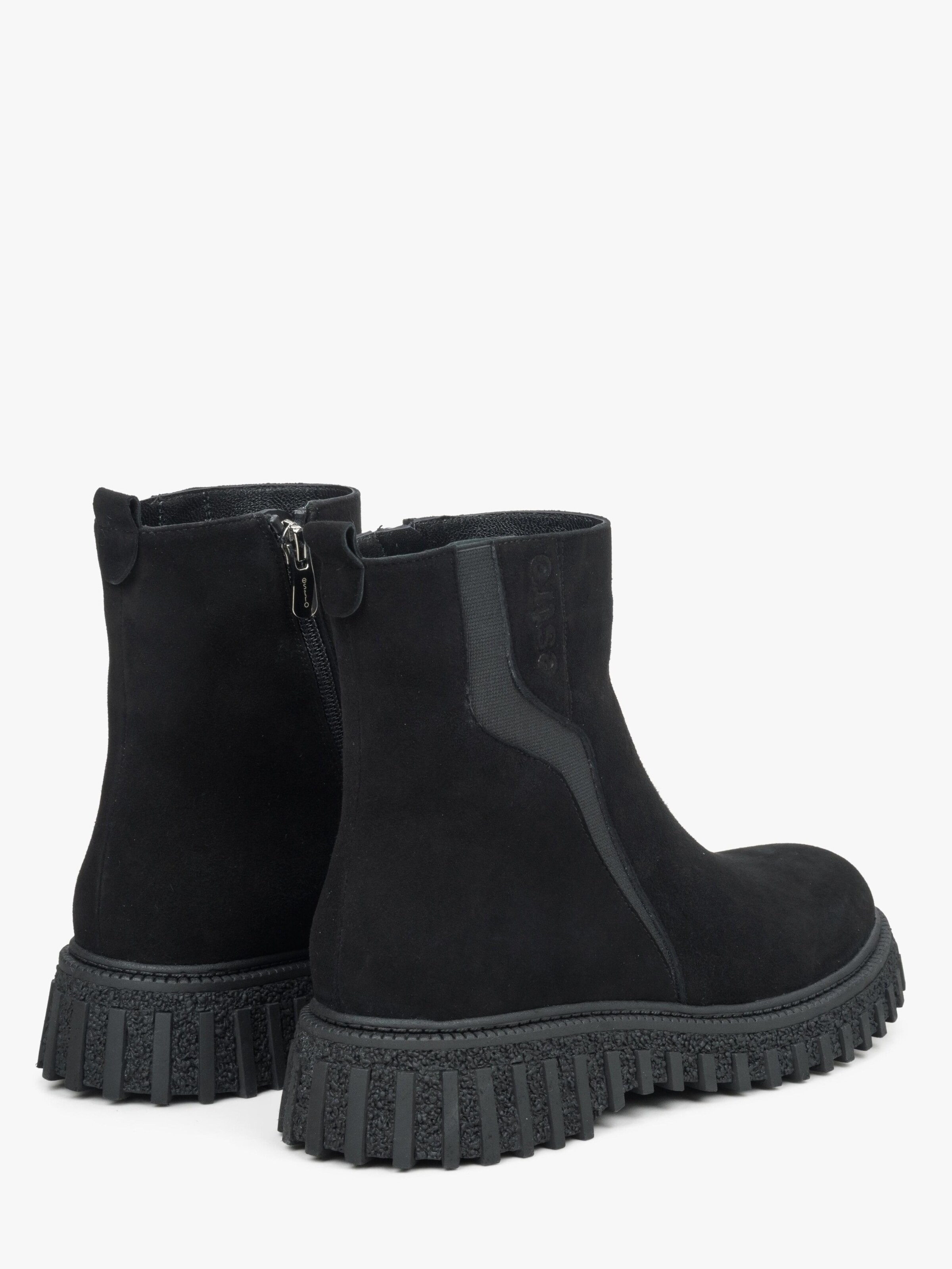 Estro Ankelboots '22-8951' i svart