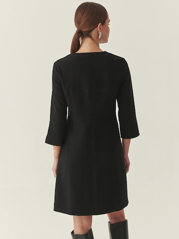TATUUM Платье в Черный