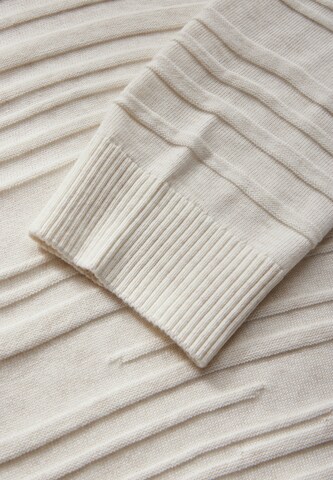 STREET ONE Pullover in Beige