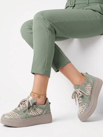 Maciejka Sneakers in Grey