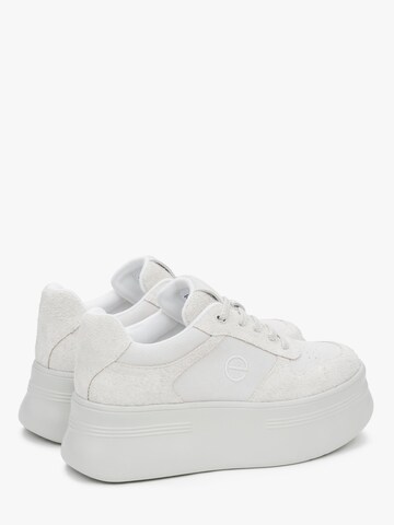 Estro Platform trainers '22-01-32' in White