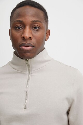 Casual Friday - Sudadera 'Sebastian' en gris