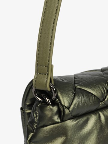 Scalpers Shoulder Bag in Green