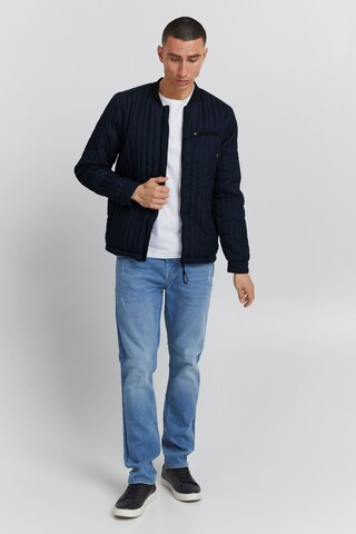 Veste mi-saison 'Arik' 11 Project en bleu