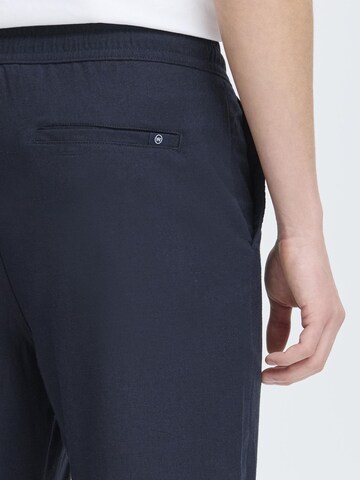 Loosefit Pantalon chino 'Rafa' Kronstadt en bleu